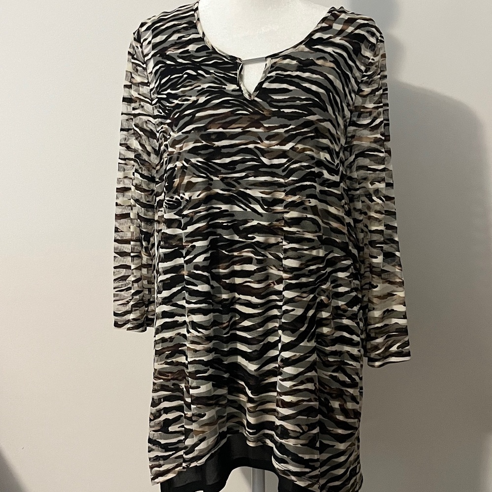 Dana Buchman Layered Top